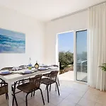 Villa Blueline By *